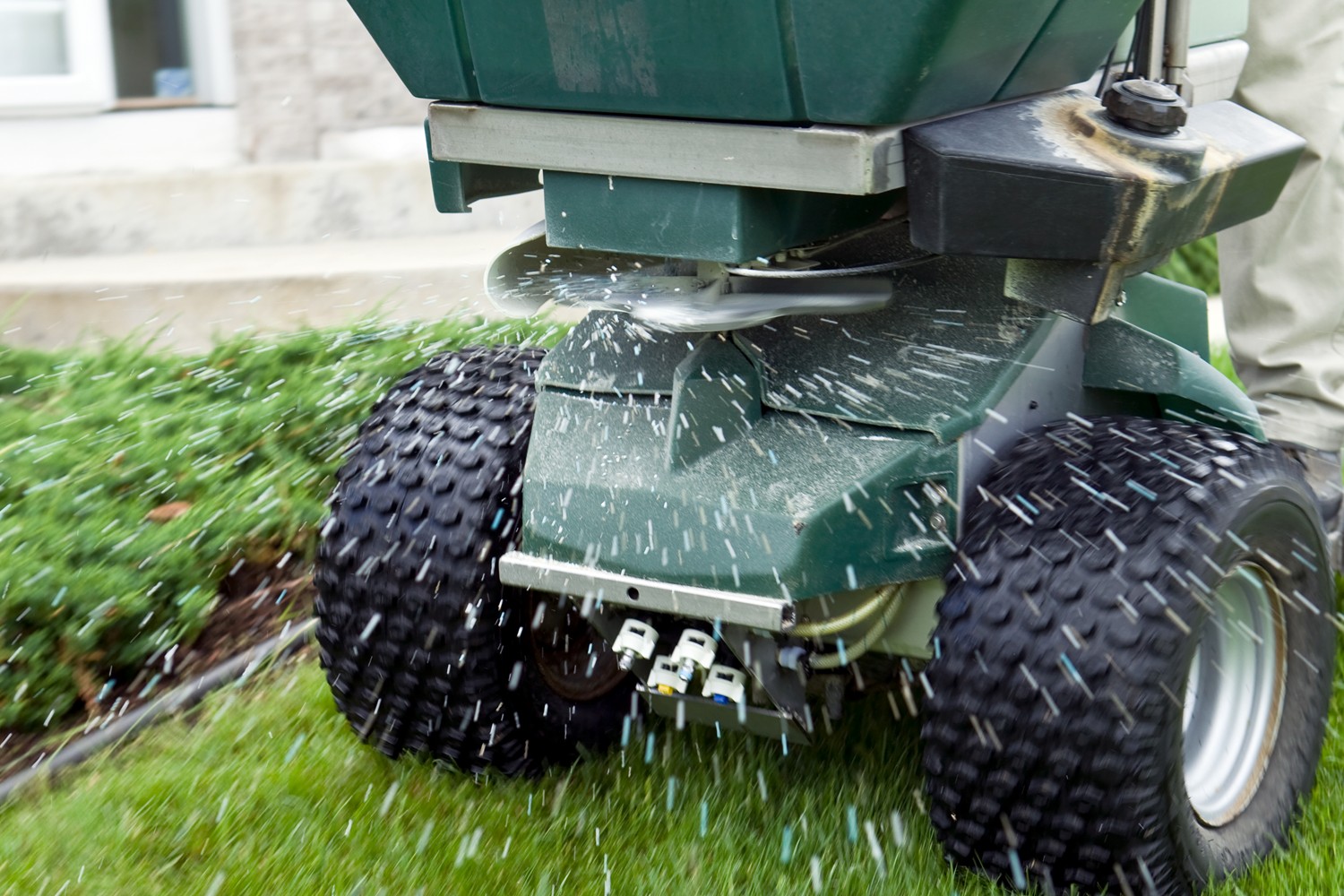 Fertilizer Services for Business and Commercial Properties in Grand Rapids MI - ProMowLandscape.com